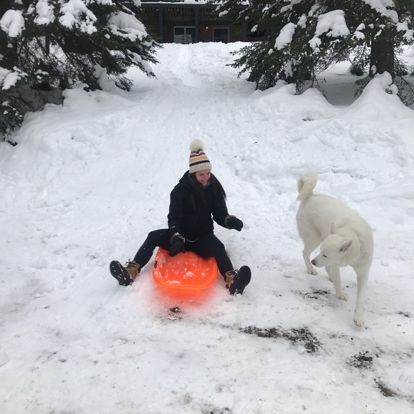 Meet your Posher, Cassandra - Picture 1 of 1